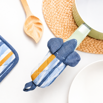 Dog Skillet Handle Holder