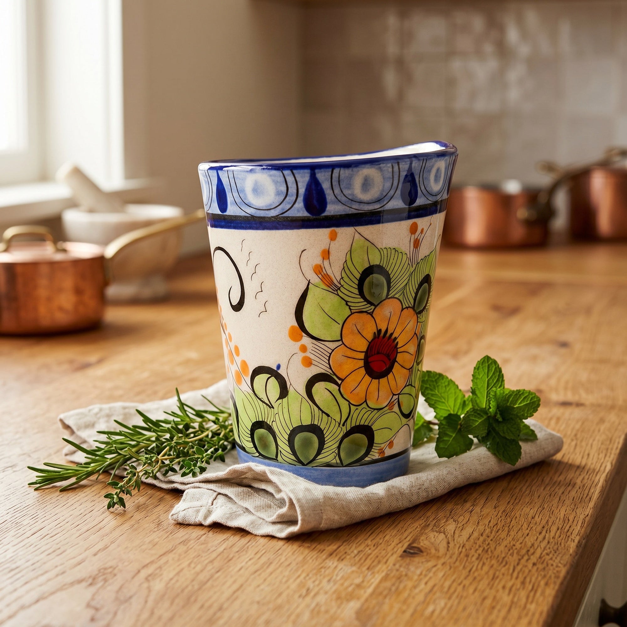 Floral Hummingbird Vase – Hand-Painted Guatemalan Ceramic